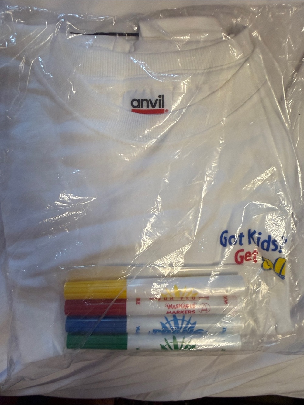 RARE VINTAGE DEADSTOCK-YOUTH LARGE PEANUTS GANG “COLOR YOUR OWN TEE”  KIT-SEALED